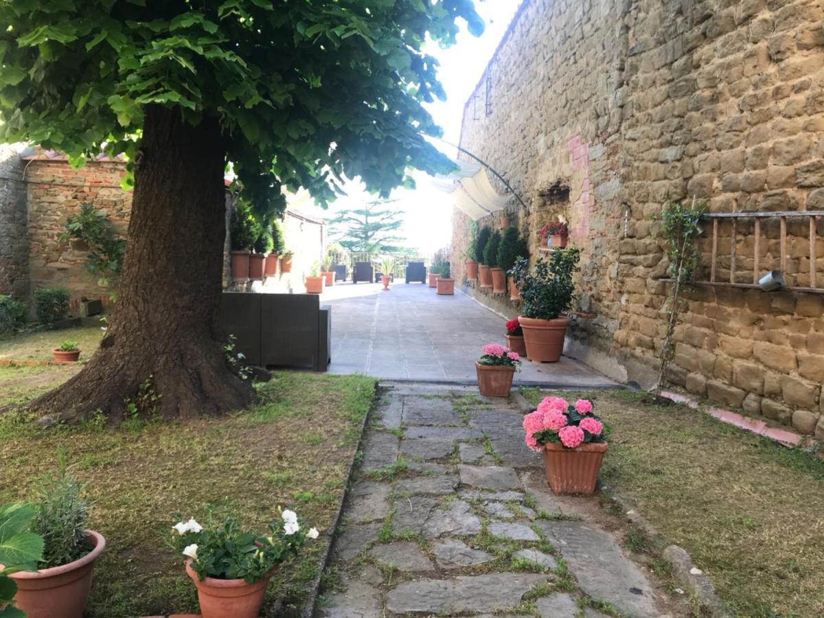 Suite Romantica Con Giardino In Dimora Storica - Camera E Appartamento - B&B Palazzo Robicci Castiglion Fiorentino Exterior photo